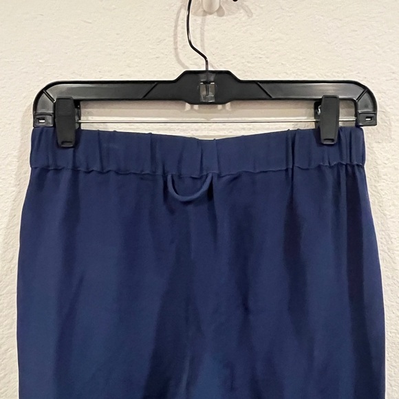 Fiorla blue pull on pants side slits boot cut size small - Picture 6 of 9